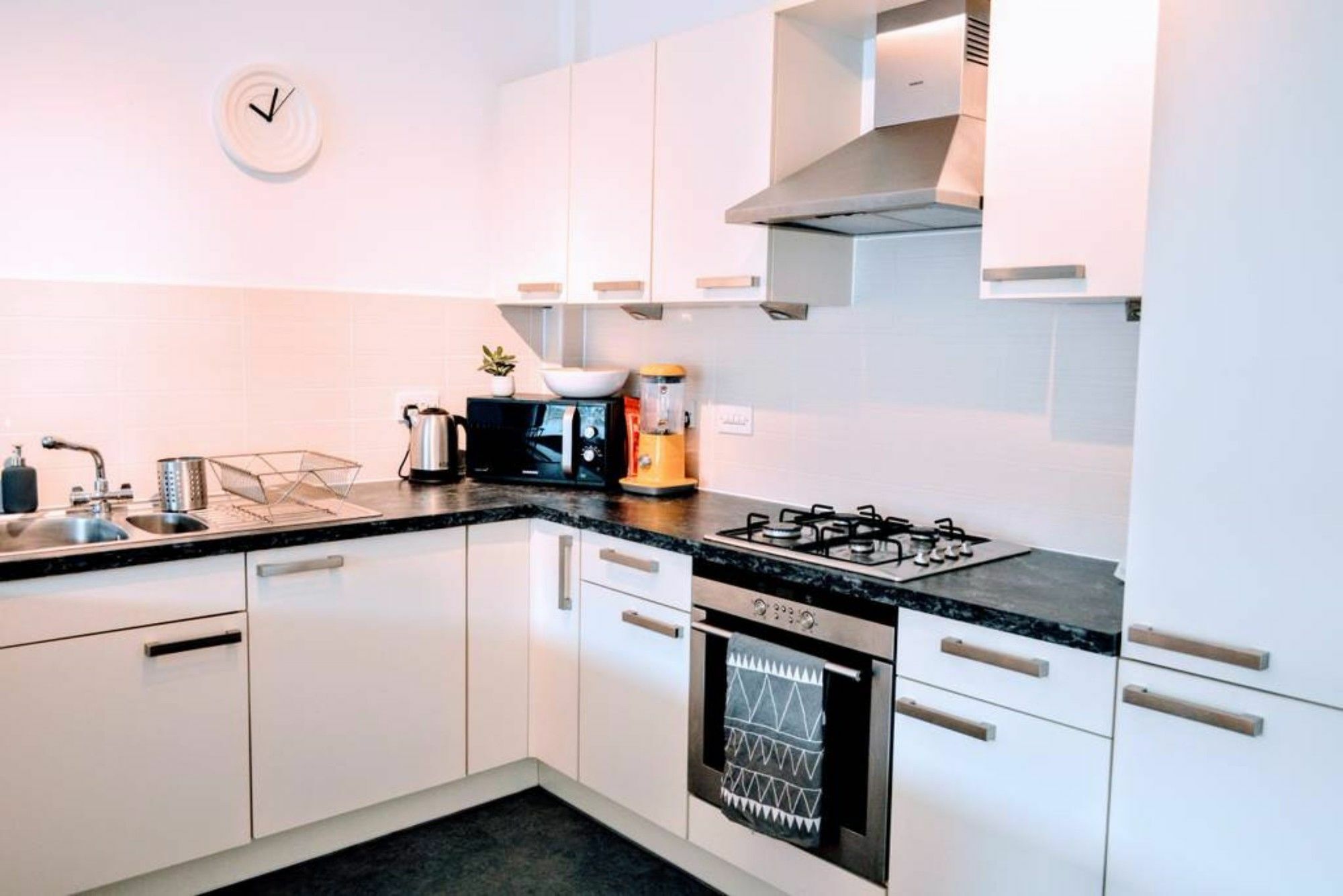 Beautifully Renovated Apartment -Central אדינבורו מראה חיצוני תמונה